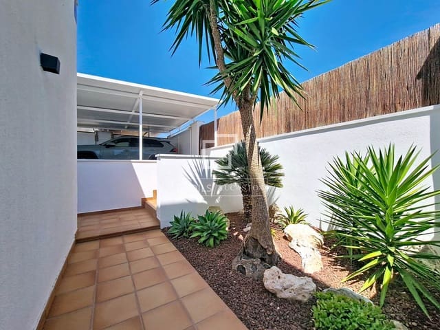 3 soverom Villa til salgs i Calafell med svømmebasseng garasje - € 580 000 (Ref: 9948653)