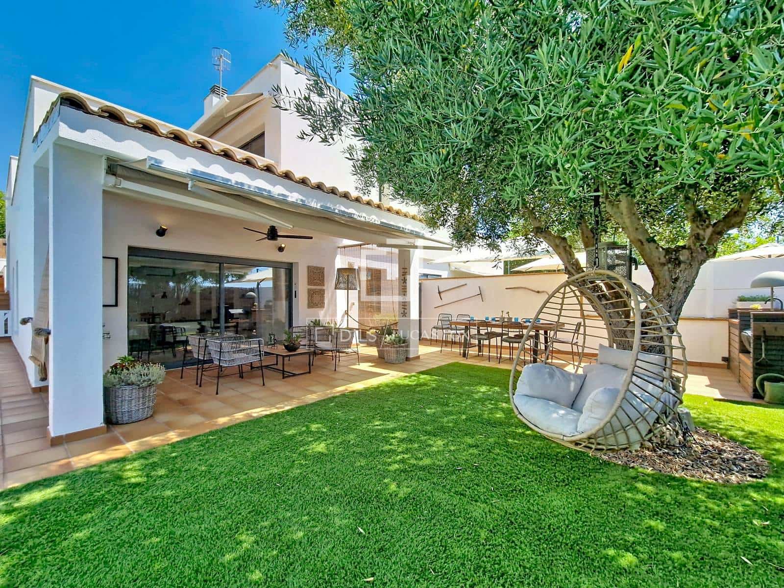 3 soveværelse Villa til salg i Calafell med swimmingpool garage - € 580.000 (Ref: 9948653)