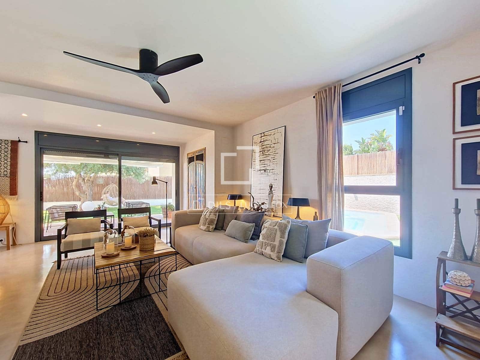 3 soveværelse Villa til salg i Calafell med swimmingpool garage - € 580.000 (Ref: 9948653)