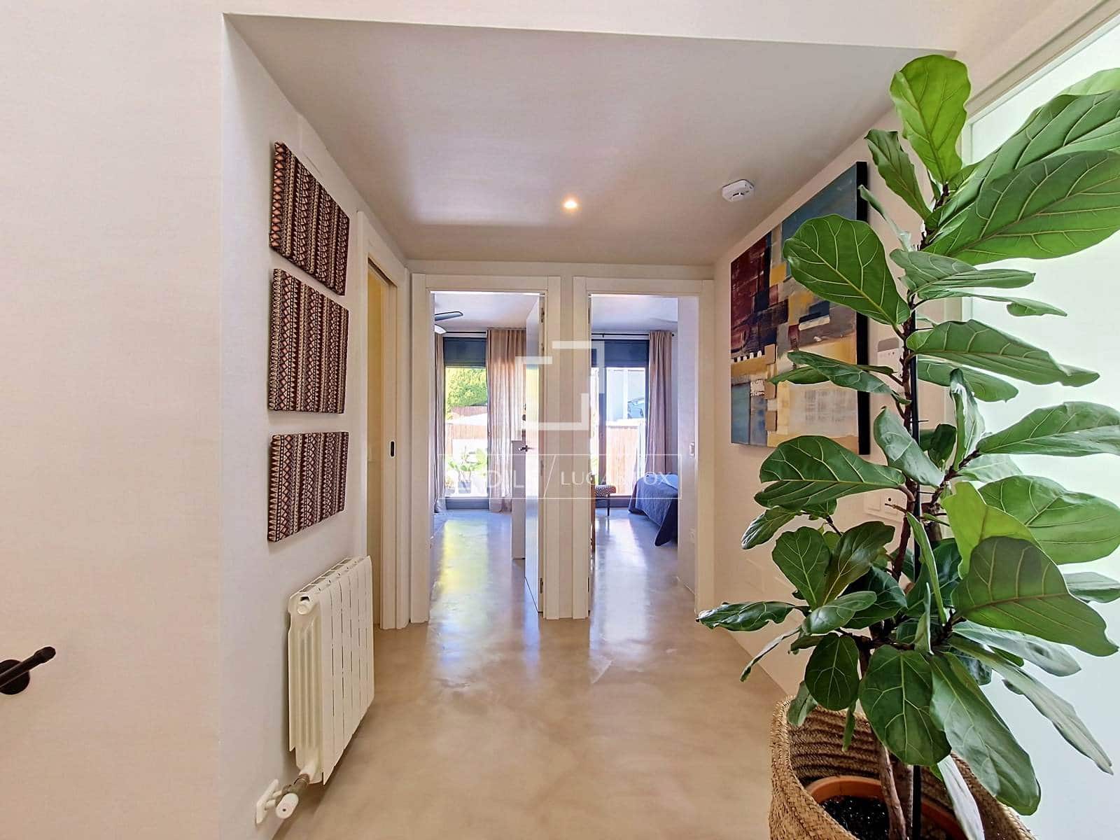 3 soveværelse Villa til salg i Calafell med swimmingpool garage - € 580.000 (Ref: 9948653)