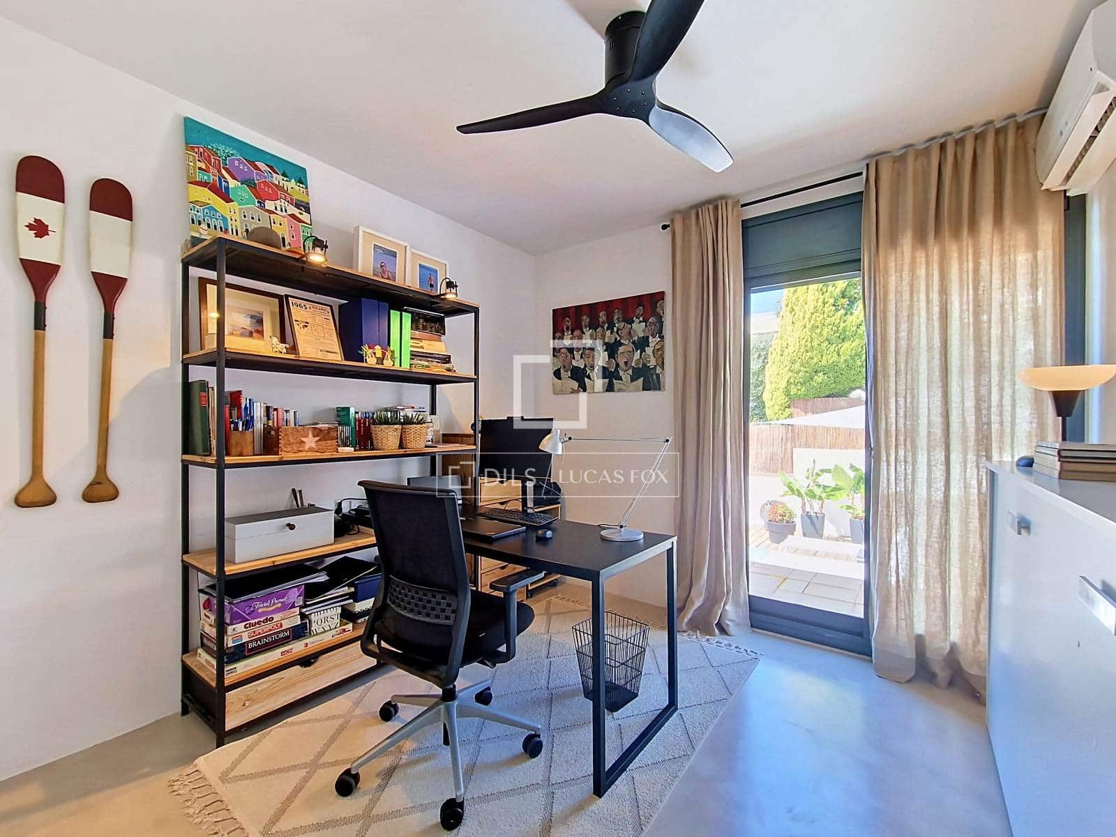 3 soveværelse Villa til salg i Calafell med swimmingpool garage - € 580.000 (Ref: 9948653)
