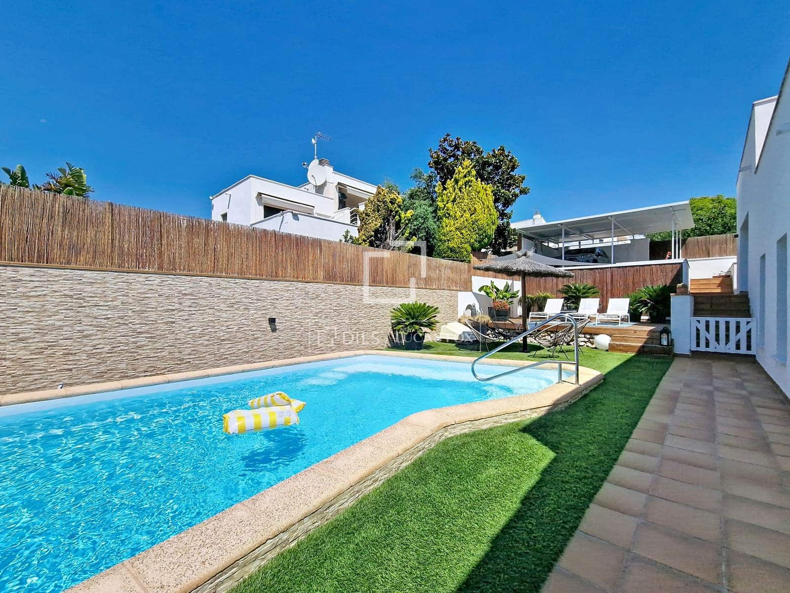 3 soveværelse Villa til salg i Calafell med swimmingpool garage - € 580.000 (Ref: 9948653)