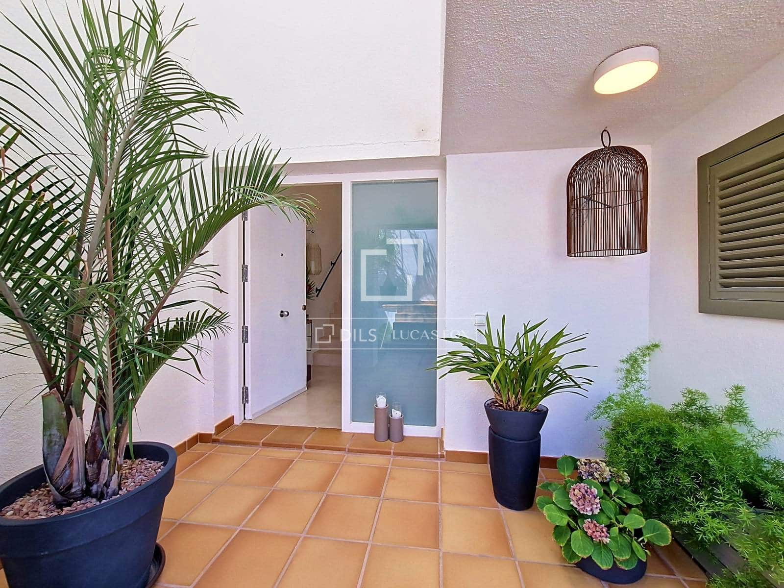 3 soveværelse Villa til salg i Calafell med swimmingpool garage - € 580.000 (Ref: 9948653)