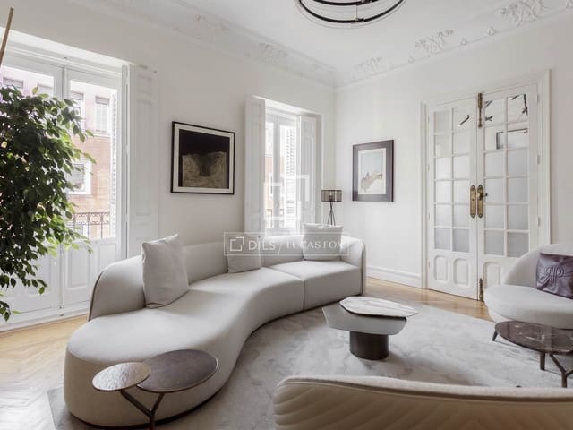1 soverom Leilighet til leie i Castellana, Madrid by - € 1 450 (Ref: 9948823)