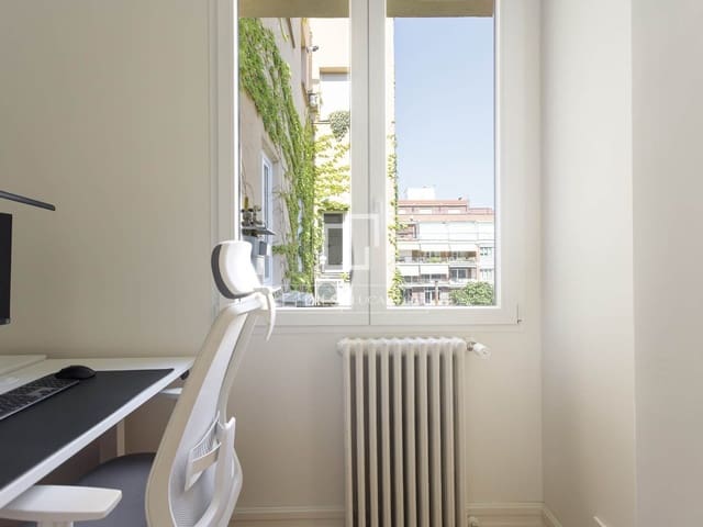1 soverom Leilighet til leie i Castellana, Madrid by - € 1 200 (Ref: 9948825)