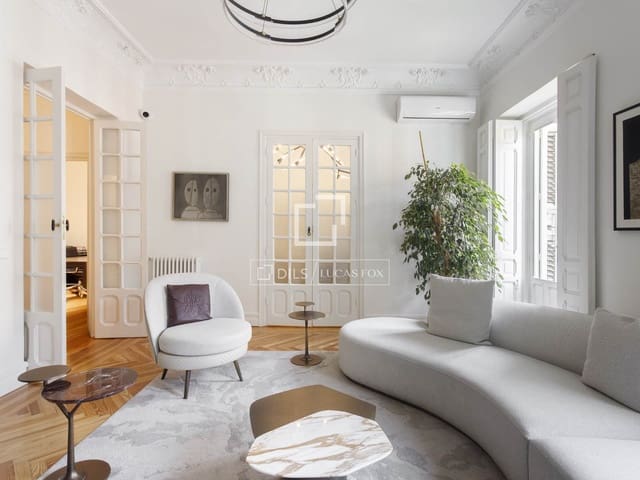 1 soverom Leilighet til leie i Castellana, Madrid by - € 1 200 (Ref: 9948825)