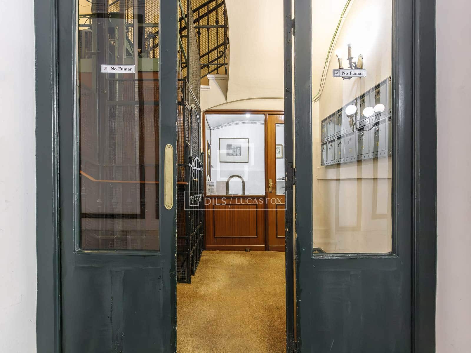 1 sovrum Lägenhet att hyra i Madrid stad - 1 200 € (Ref: 9948825)