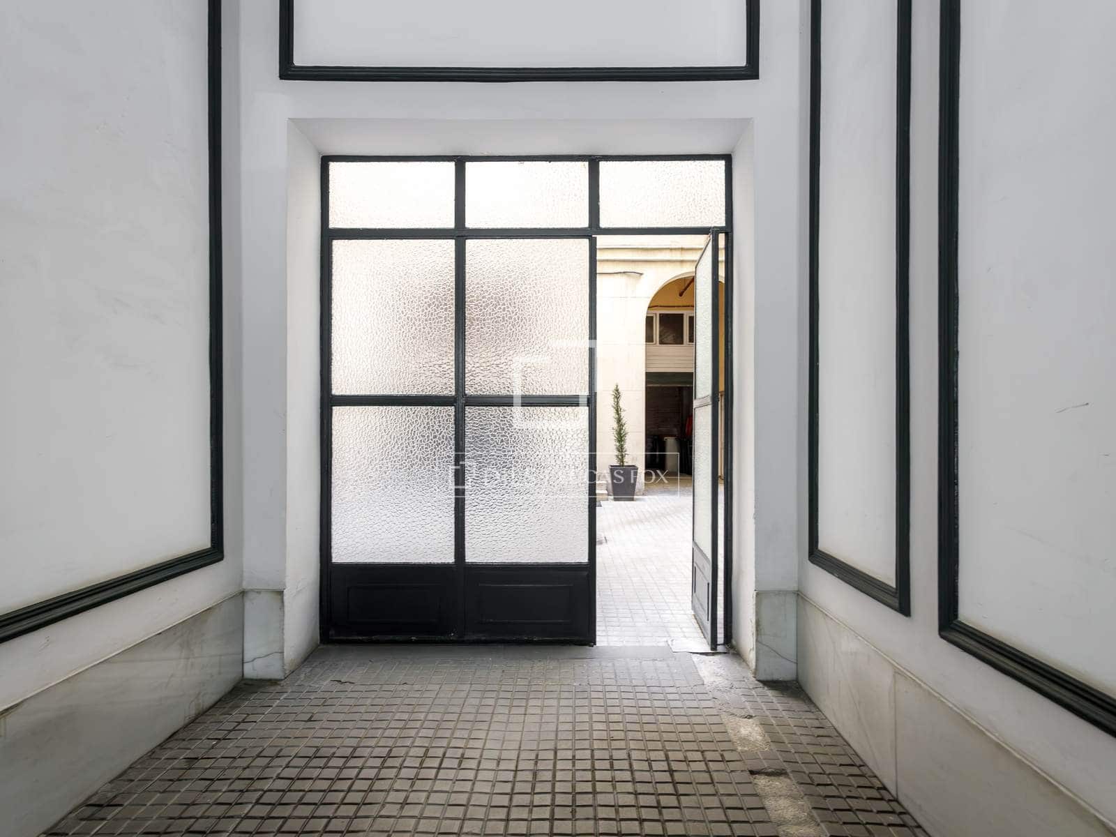 1 sovrum Lägenhet att hyra i Madrid stad - 1 200 € (Ref: 9948825)
