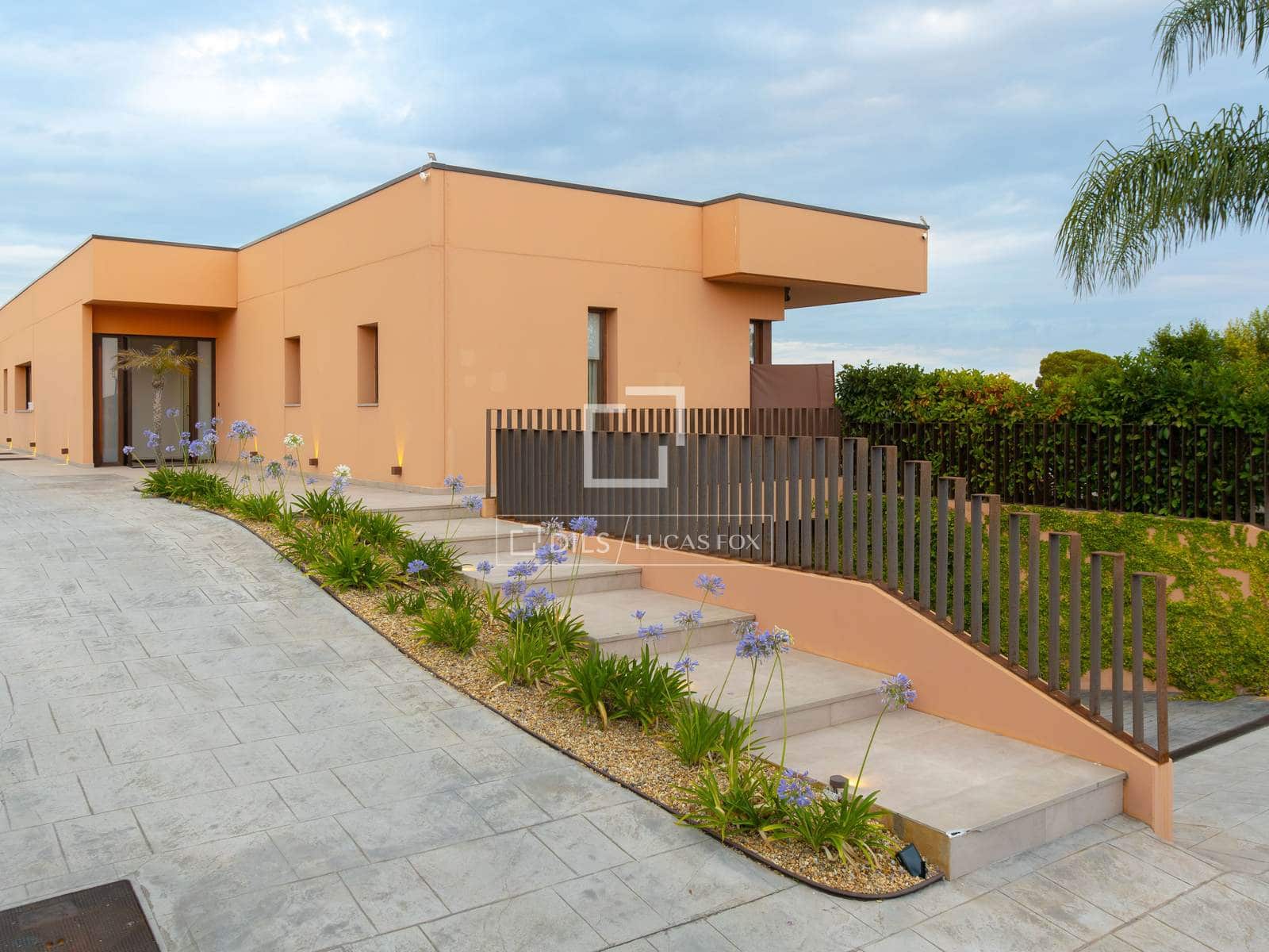 5 soveværelse Villa til salg i Sant Vicenc de Montalt med swimmingpool garage - € 2.200.000 (Ref: 9950124)