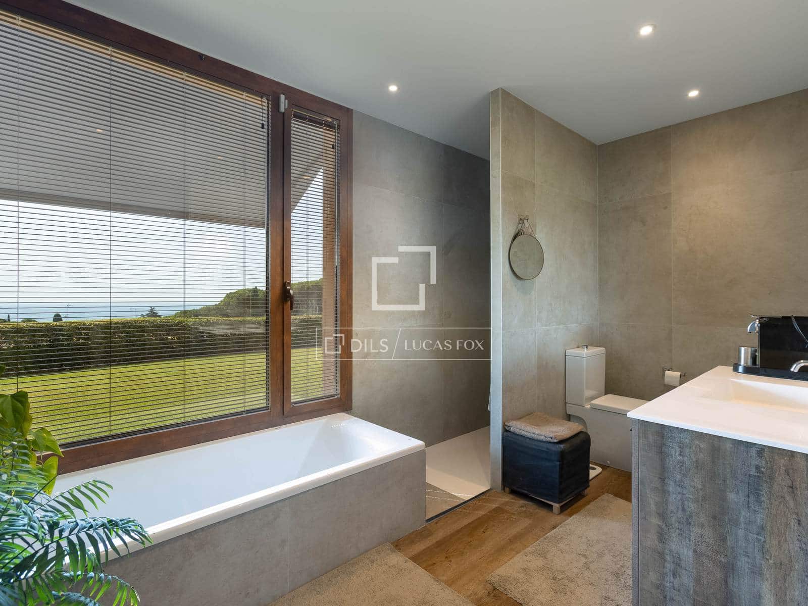 5 soveværelse Villa til salg i Sant Vicenc de Montalt med swimmingpool garage - € 2.200.000 (Ref: 9950124)