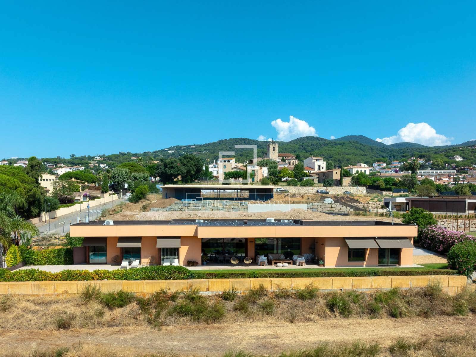 5 soveværelse Villa til salg i Sant Vicenc de Montalt med swimmingpool garage - € 2.200.000 (Ref: 9950124)