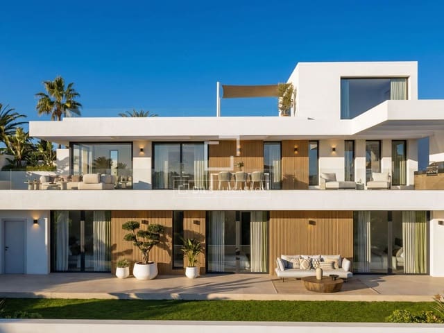3 bedroom Villa for sale in Calpe / Calp with pool garage - € 1,345,000 (Ref: 9950313)