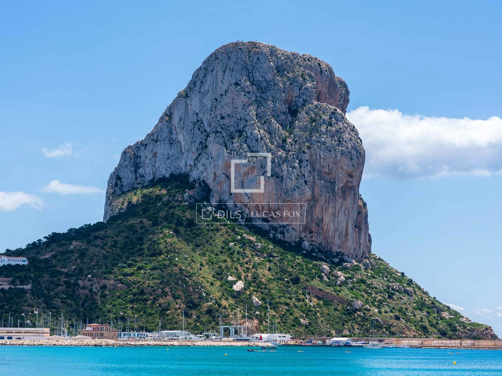 3 bedroom Villa for sale in Calpe / Calp with pool garage - € 1,345,000 (Ref: 9950313)