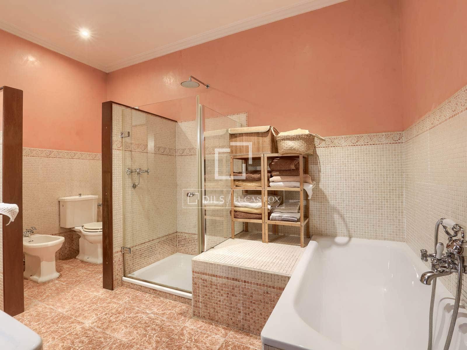2 bedroom Apartment for sale in Palma de Mallorca - € 775,000 (Ref: 9950316)