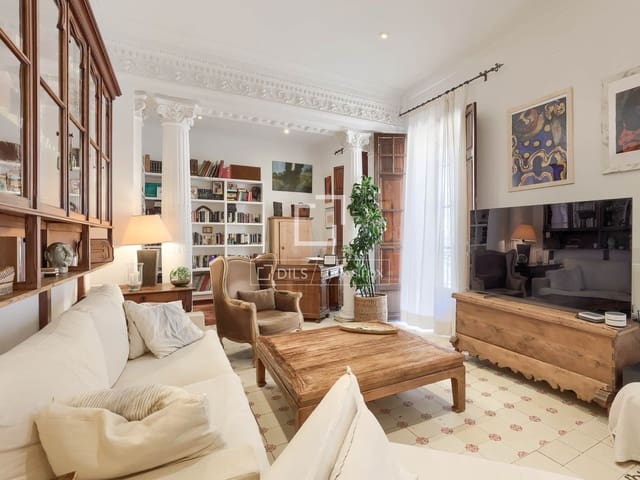 2 bedroom Apartment for sale in Palma de Mallorca - € 775,000 (Ref: 9950316)