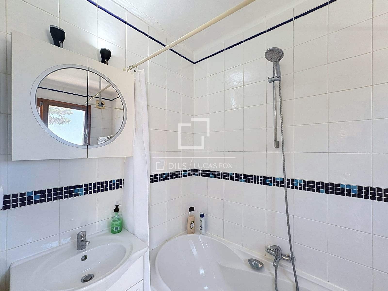 7 Zimmer Villa zu verkaufen in Es Castell mit Pool Garage - 1.250.000 € (Ref: 9950317)
