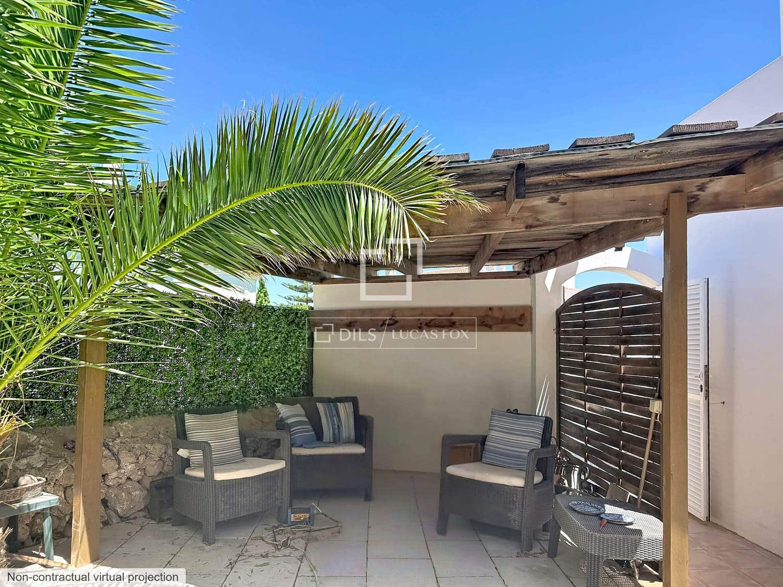7 Zimmer Villa zu verkaufen in Es Castell mit Pool Garage - 1.250.000 € (Ref: 9950317)