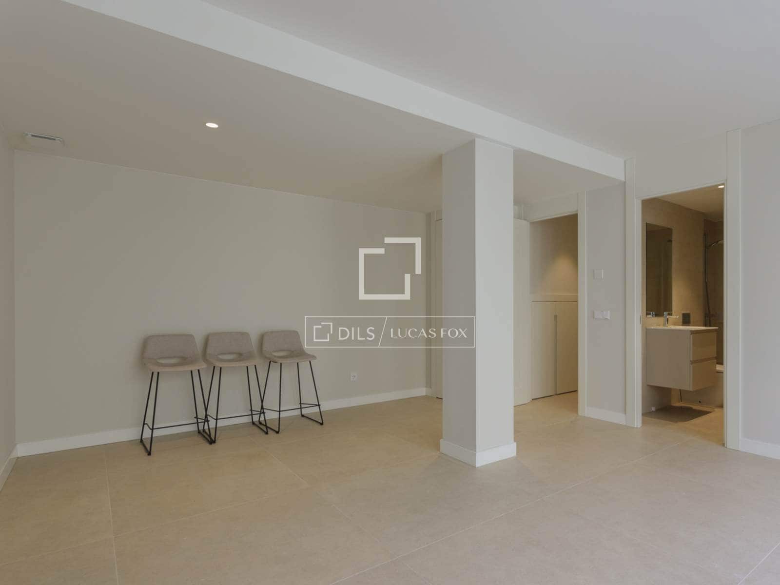 5 bedroom Villa for sale in Madrid city with pool garage - € 2,600,000 (Ref: 9950320)