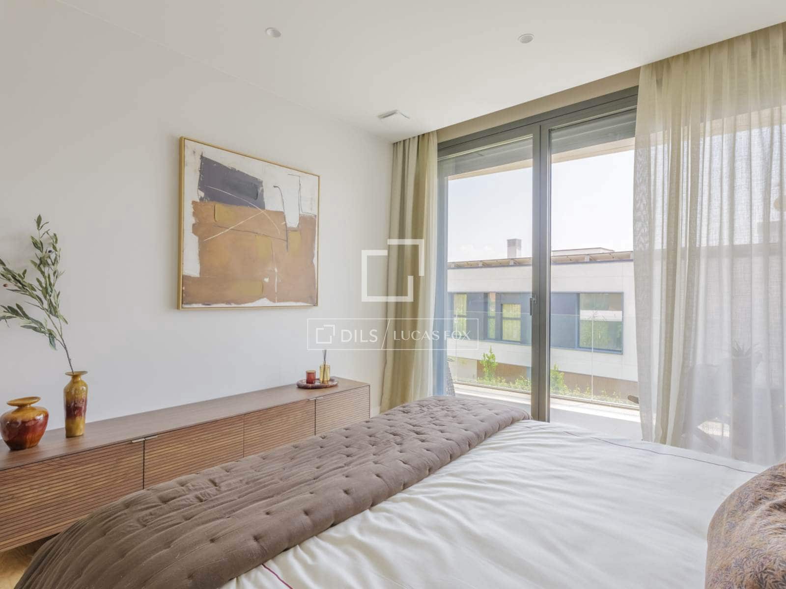 5 bedroom Villa for sale in Madrid city with pool garage - € 2,600,000 (Ref: 9950320)