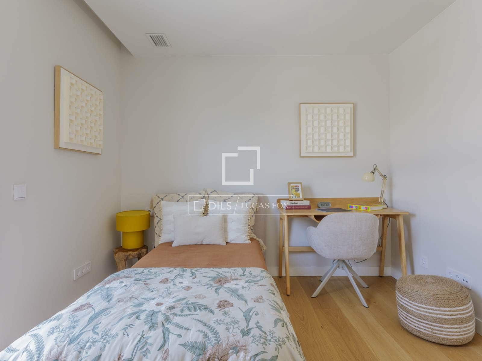5 bedroom Villa for sale in Madrid city with pool garage - € 2,600,000 (Ref: 9950320)
