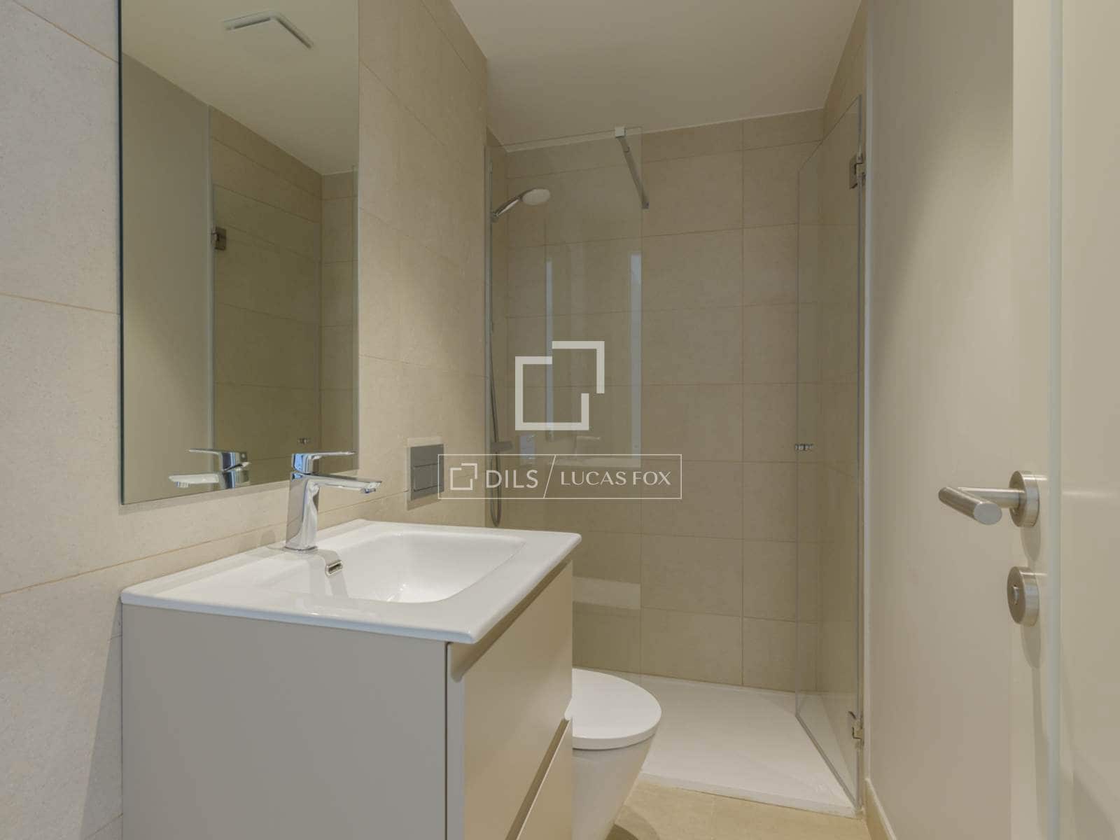 5 bedroom Villa for sale in Madrid city with pool garage - € 2,600,000 (Ref: 9950320)