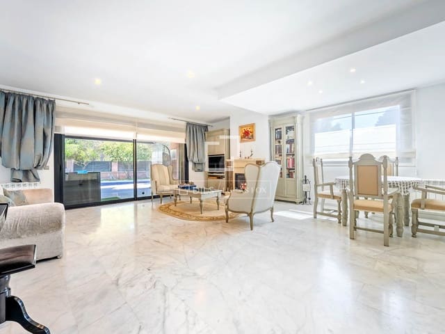 5 camera da letto Villa in vendita in Cambrils con piscina garage - 690.000 € (Rif: 9950321)