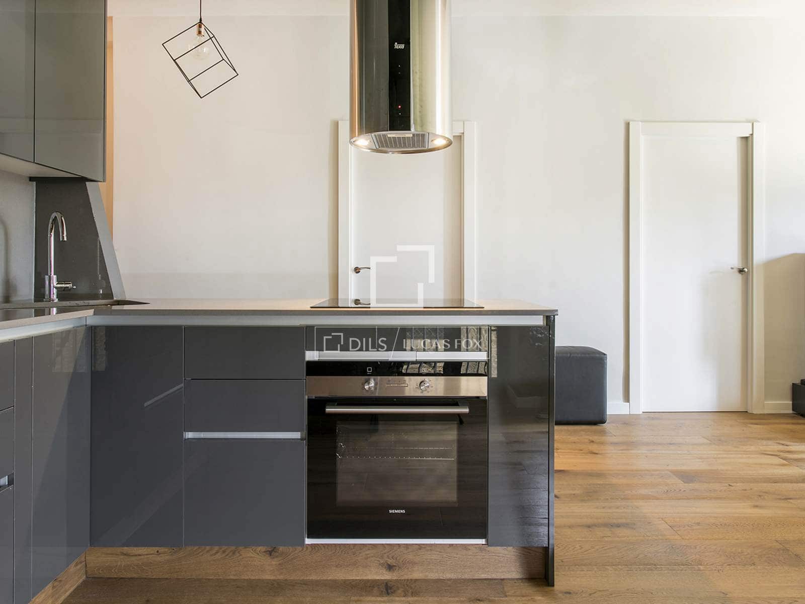 2 sovrum Lägenhet att hyra i Barcelona stad - 3 000 € (Ref: 9950481)