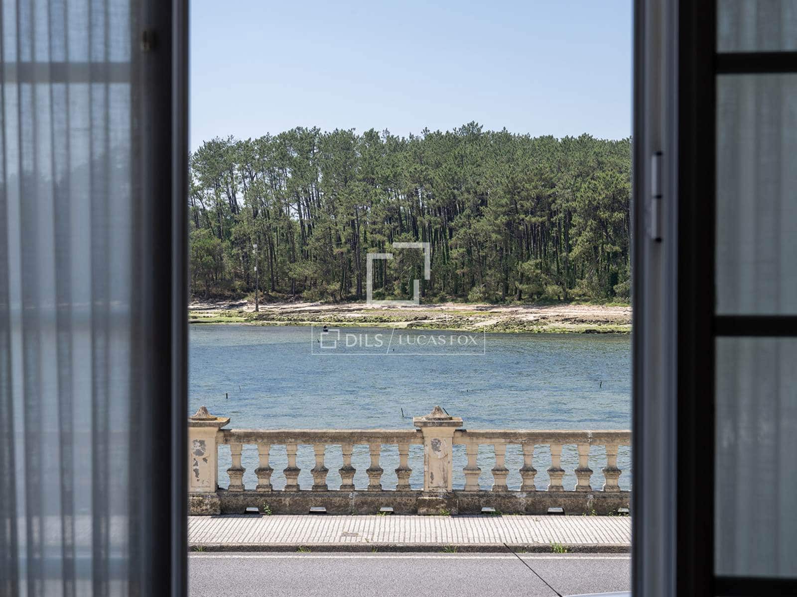 5 soveværelse Villa til salg i Vilagarcia de Arousa med swimmingpool garage - € 690.000 (Ref: 9950600)