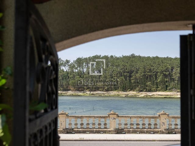5 slaapkamer Villa te koop in Vilagarcía de Arousa met zwembad garage - € 690.000 (Ref: 9950600)