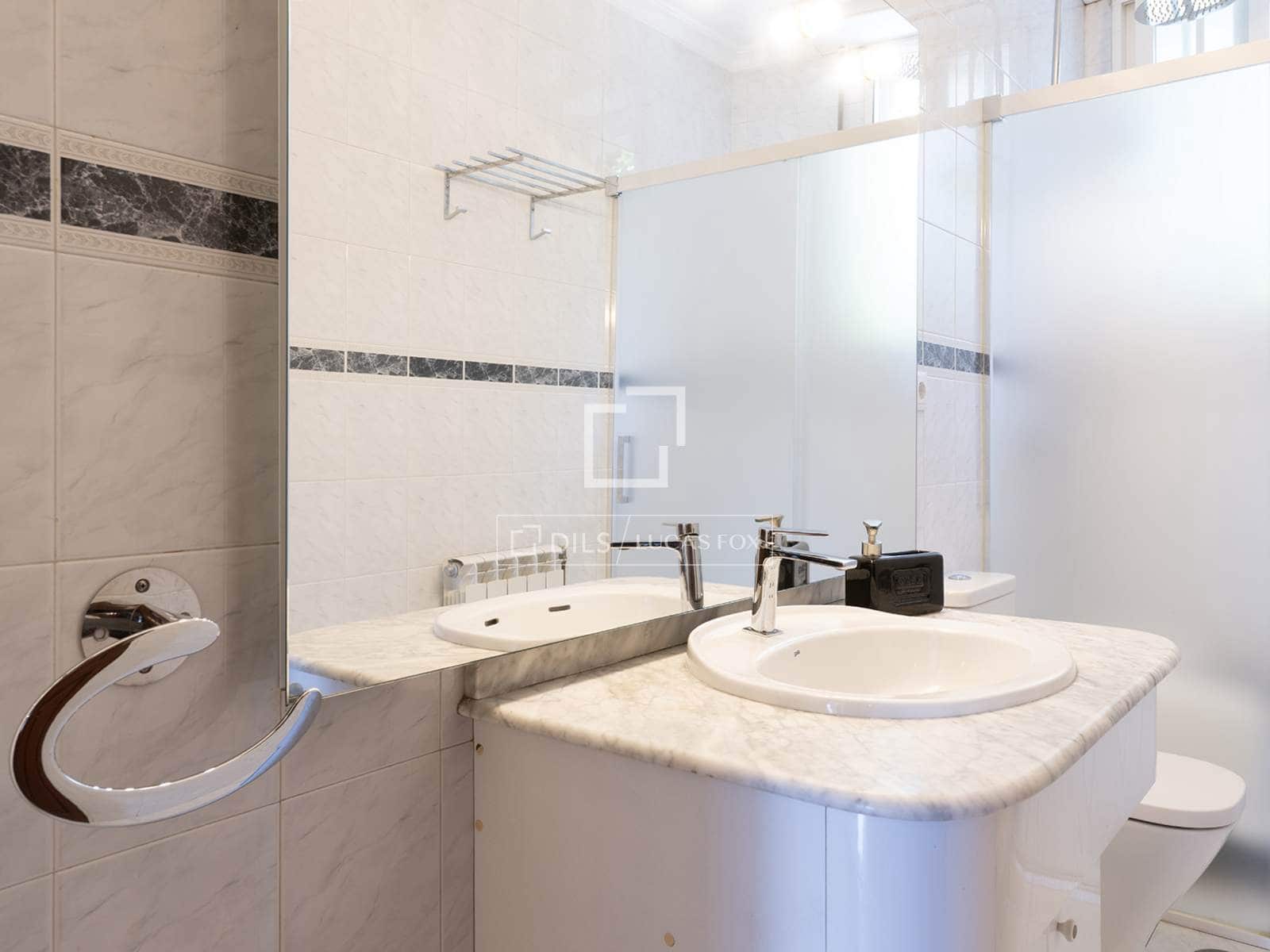5 soveværelse Villa til salg i Vilagarcia de Arousa med swimmingpool garage - € 690.000 (Ref: 9950600)