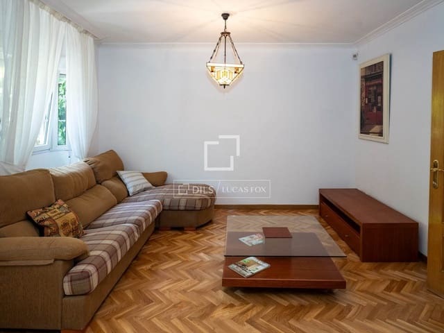 4 soverom Villa til leie i Madrid by med svømmebasseng garasje - € 2 400 (Ref: 9950601)