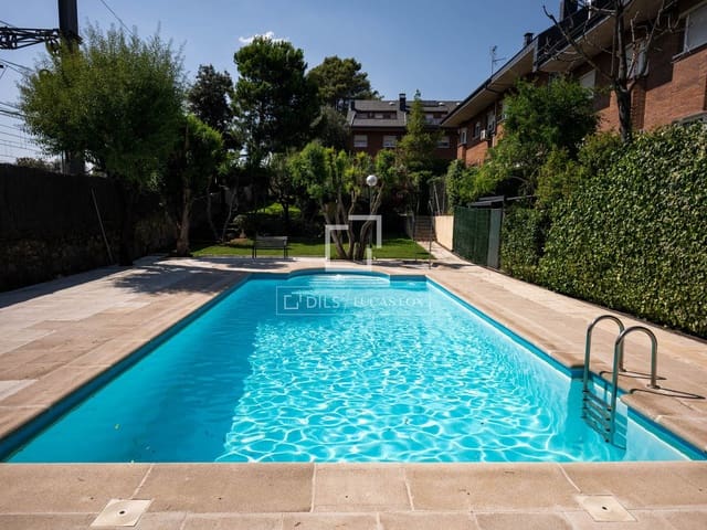 4 soverom Villa til leie i Madrid by med svømmebasseng garasje - € 2 400 (Ref: 9950601)