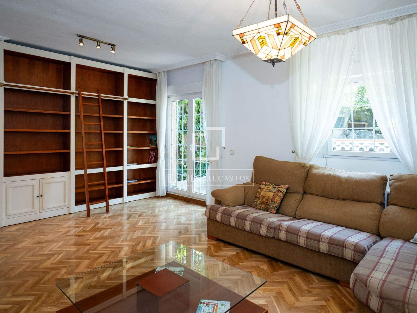 4 sovrum Villa att hyra i Madrid stad med pool garage - 2 400 € (Ref: 9950601)