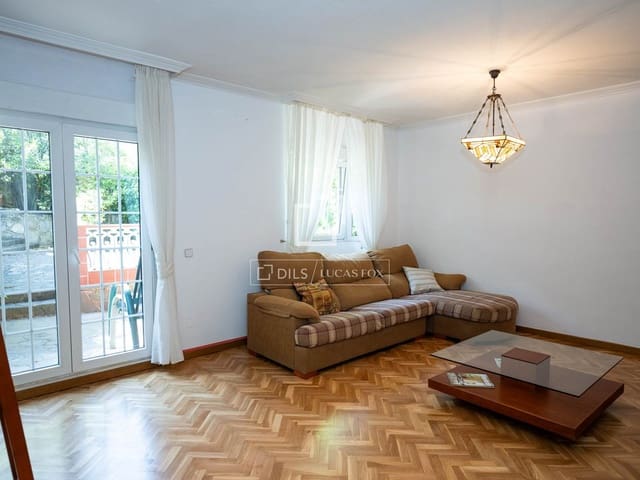 4 soverom Villa til leie i Madrid by med svømmebasseng garasje - € 2 400 (Ref: 9950601)