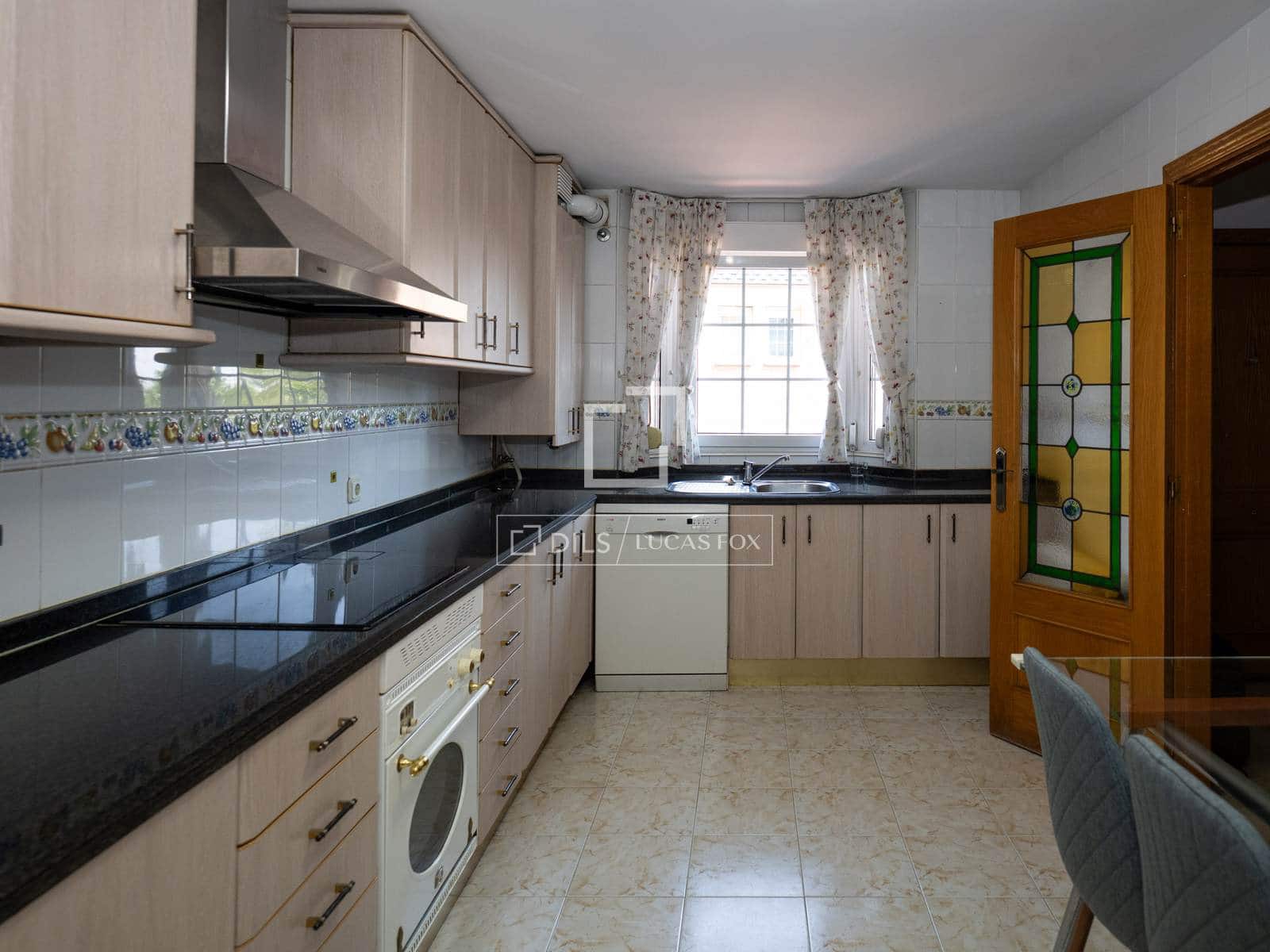 4 sovrum Villa att hyra i Madrid stad med pool garage - 2 400 € (Ref: 9950601)