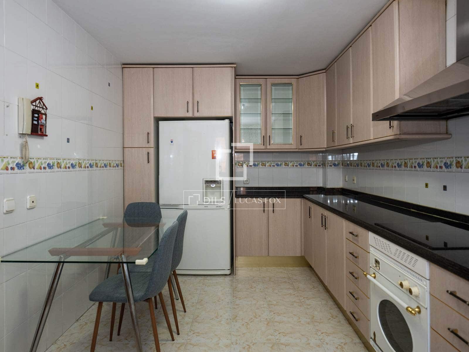 4 sovrum Villa att hyra i Madrid stad med pool garage - 2 400 € (Ref: 9950601)