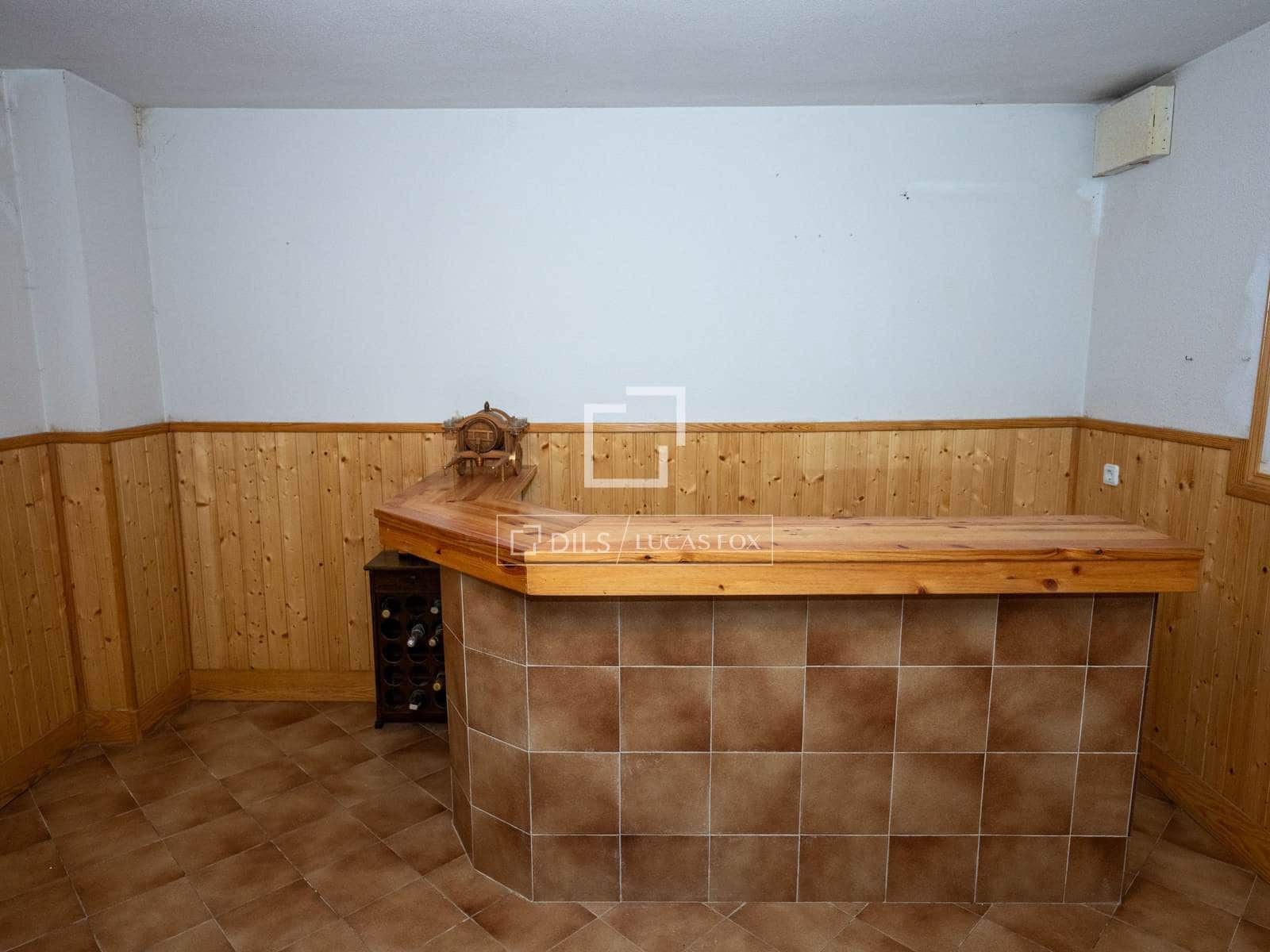 4 sovrum Villa att hyra i Madrid stad med pool garage - 2 400 € (Ref: 9950601)