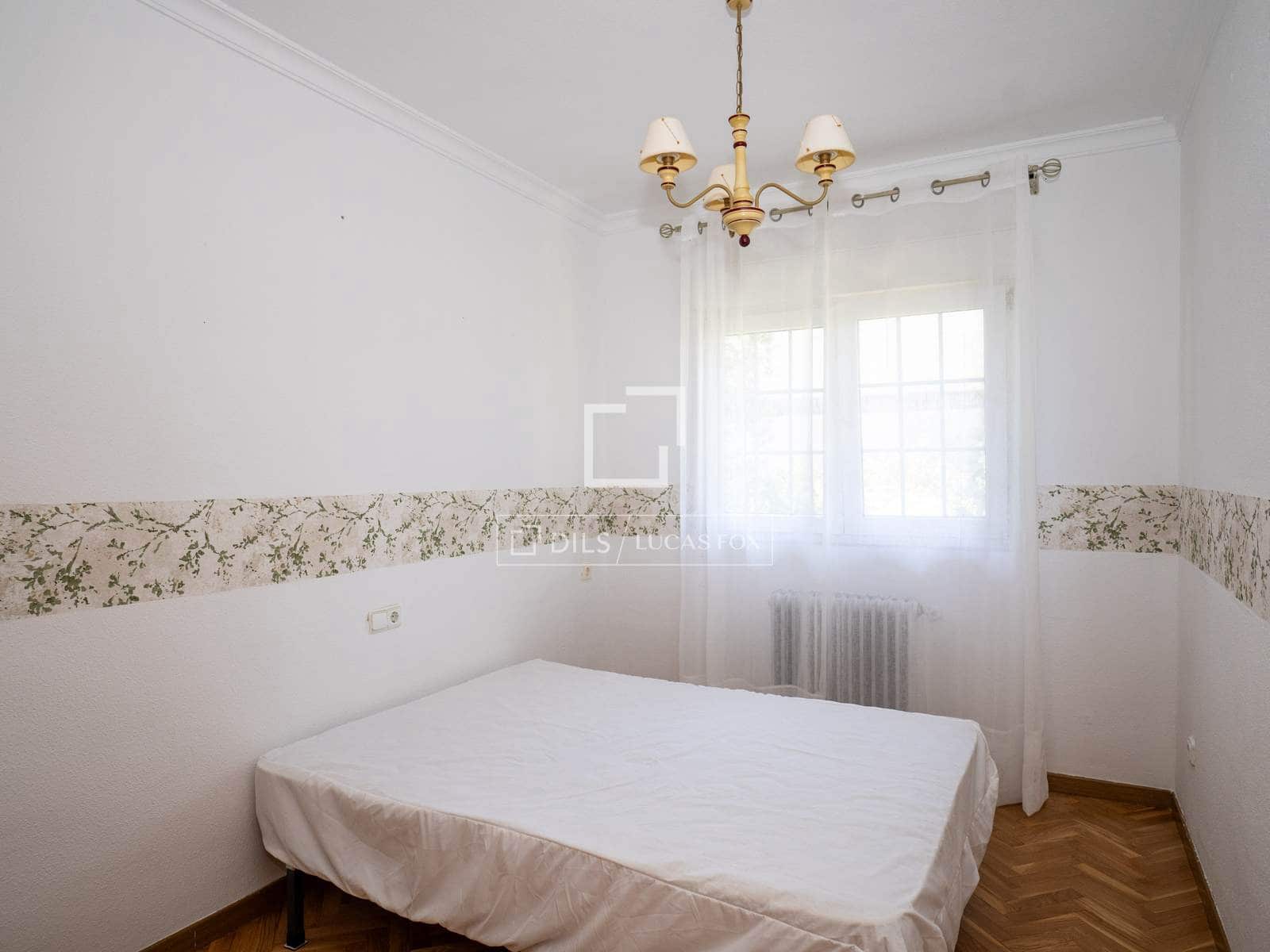 4 sovrum Villa att hyra i Madrid stad med pool garage - 2 400 € (Ref: 9950601)