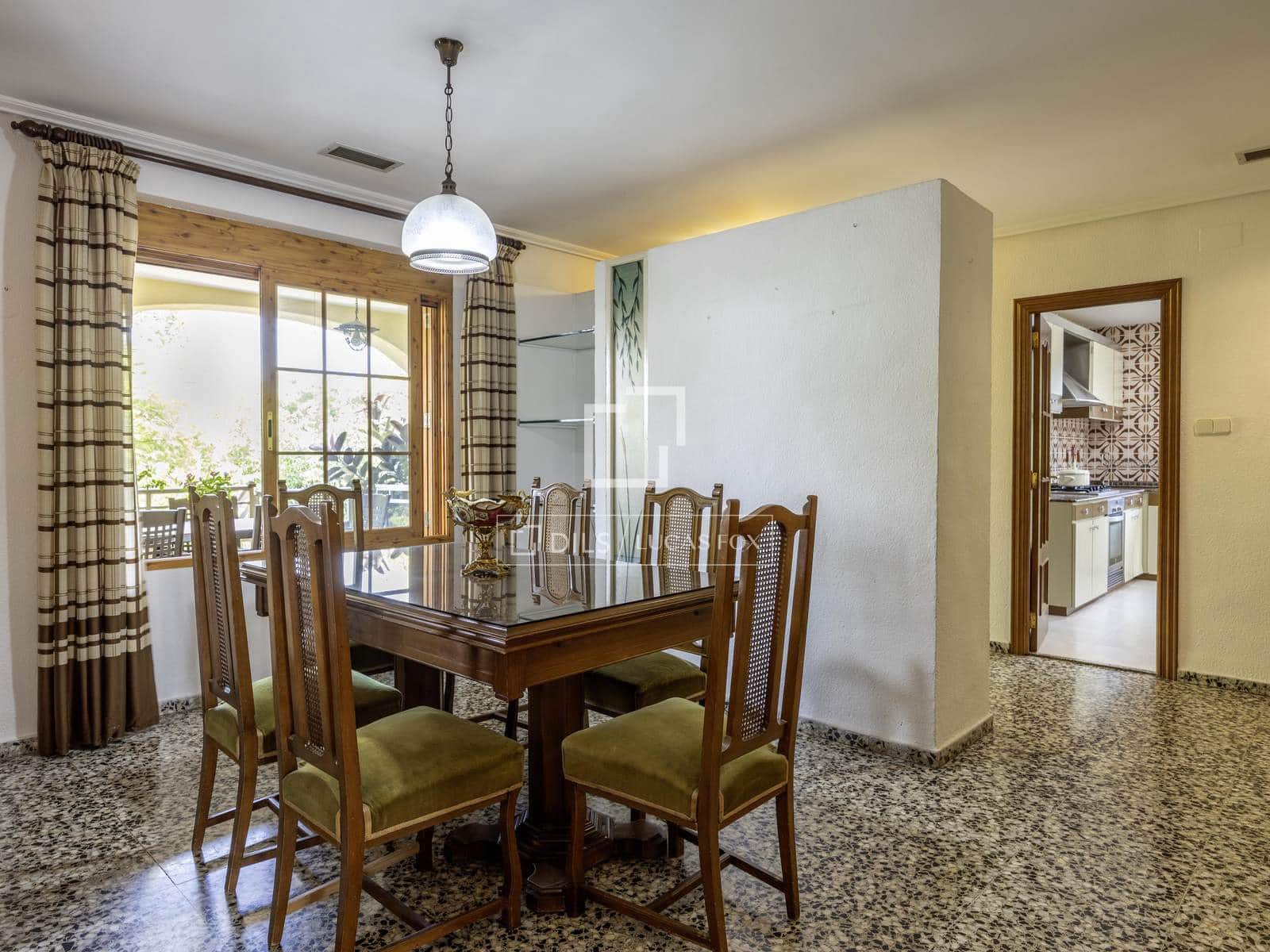 5 quarto Moradia para venda em Picassent com piscina garagem - 465 000 € (Ref: 9950724)
