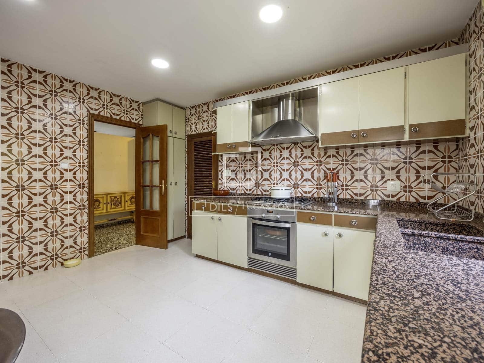 5 quarto Moradia para venda em Picassent com piscina garagem - 465 000 € (Ref: 9950724)