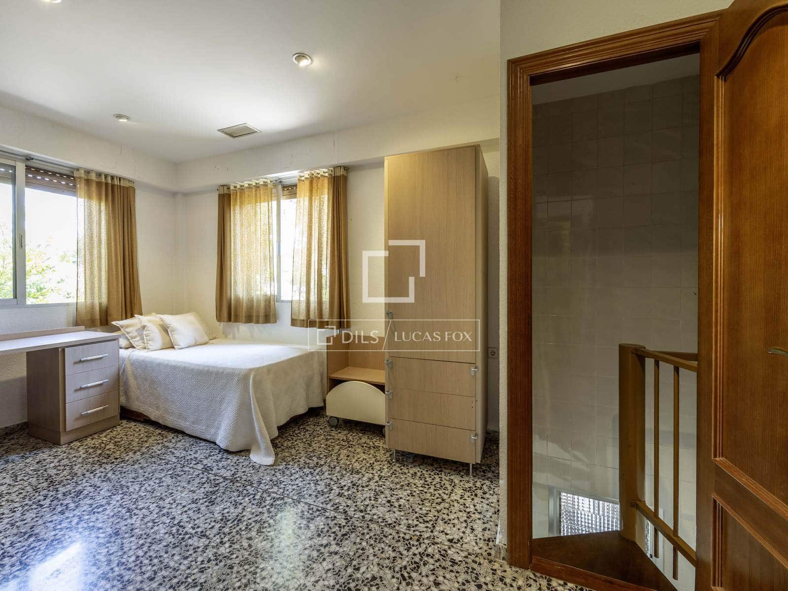 5 quarto Moradia para venda em Picassent com piscina garagem - 465 000 € (Ref: 9950724)