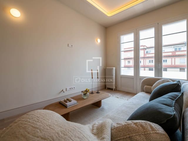 3 makuuhuone Huoneisto myytävänä paikassa Ibiza, Madrid kaupunki - 1 390 000 € (Ref: 9953035)