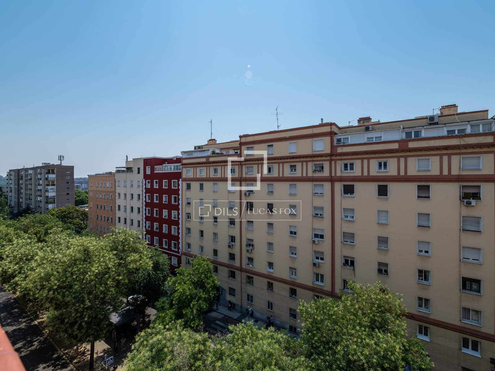 3 makuuhuone Huoneisto myytävänä paikassa Madrid kaupunki - 1 390 000 € (Ref: 9953035)
