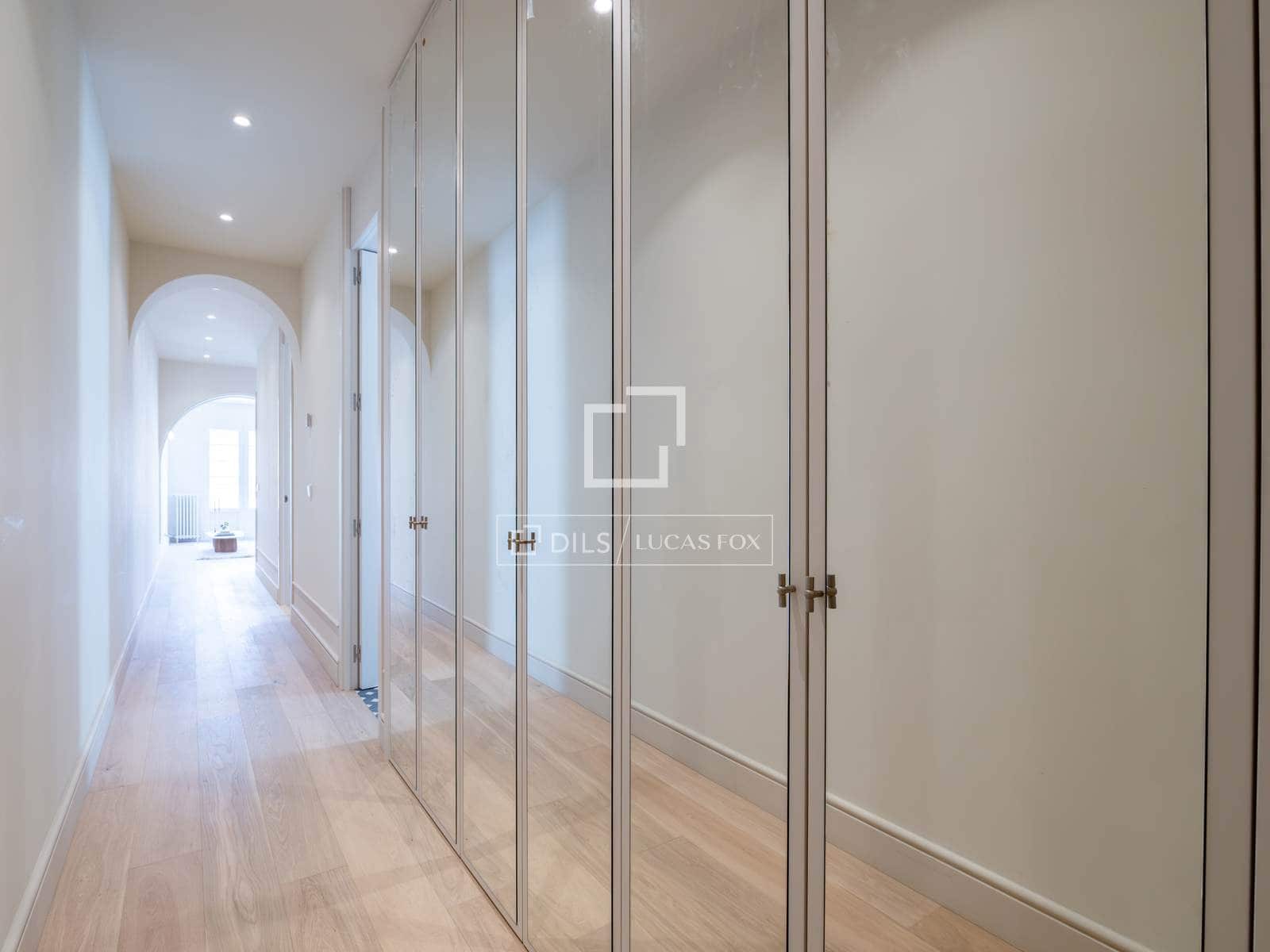 3 makuuhuone Huoneisto myytävänä paikassa Madrid kaupunki - 1 390 000 € (Ref: 9953035)