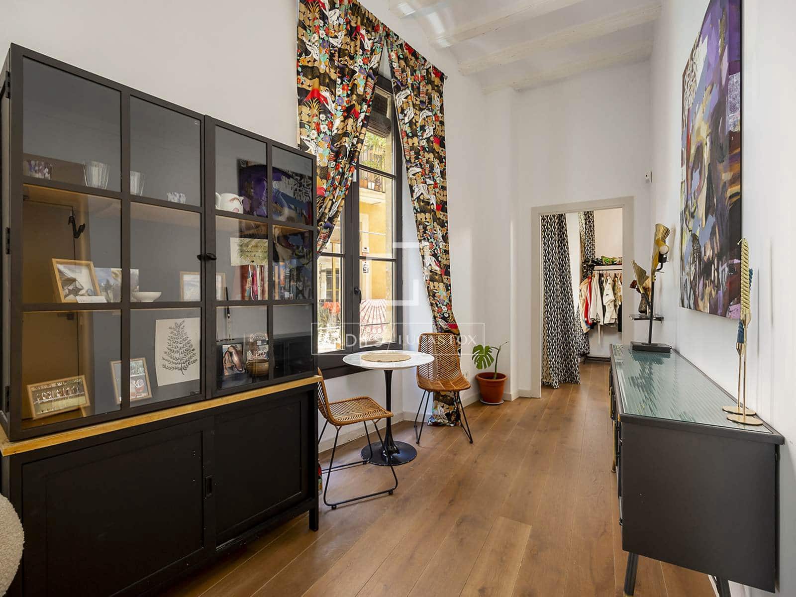 1 soveværelse Lejlighed til salg i Barcelona by - € 385.000 (Ref: 9953036)