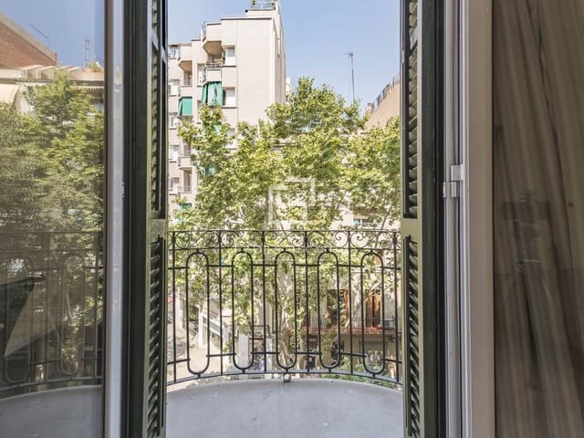 4 soveværelse Lejlighed til salg i Barcelona by - € 480.000 (Ref: 9953037)