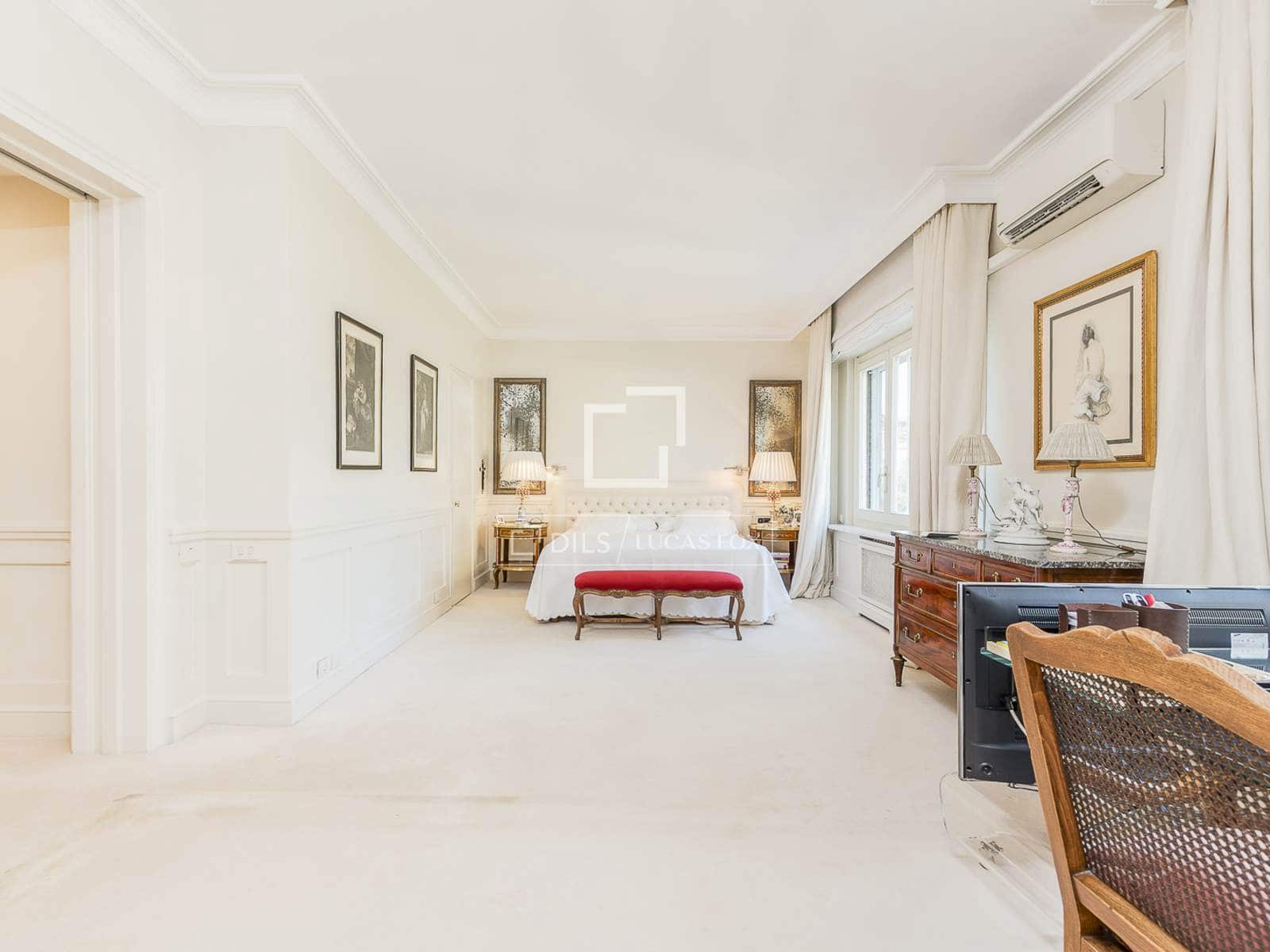 6 slaapkamer Appartement te koop in Barcelona stad met garage - € 4.700.000 (Ref: 9953038)