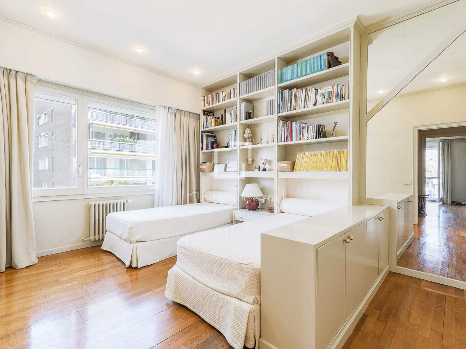 6 slaapkamer Appartement te koop in Barcelona stad met garage - € 4.700.000 (Ref: 9953038)