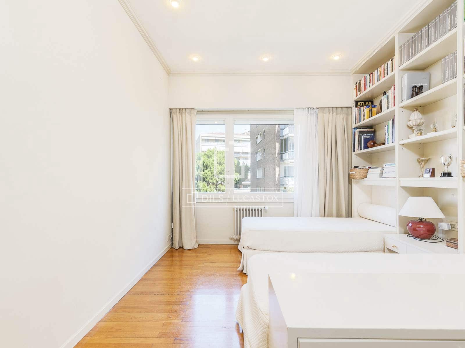 6 slaapkamer Appartement te koop in Barcelona stad met garage - € 4.700.000 (Ref: 9953038)