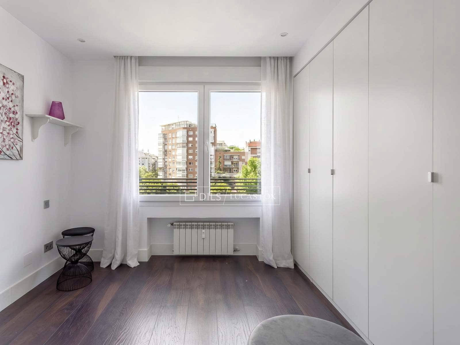 3 makuuhuone Huoneisto vuokrattavana paikassa Madrid kaupunki - 5 500 € (Ref: 9953039)